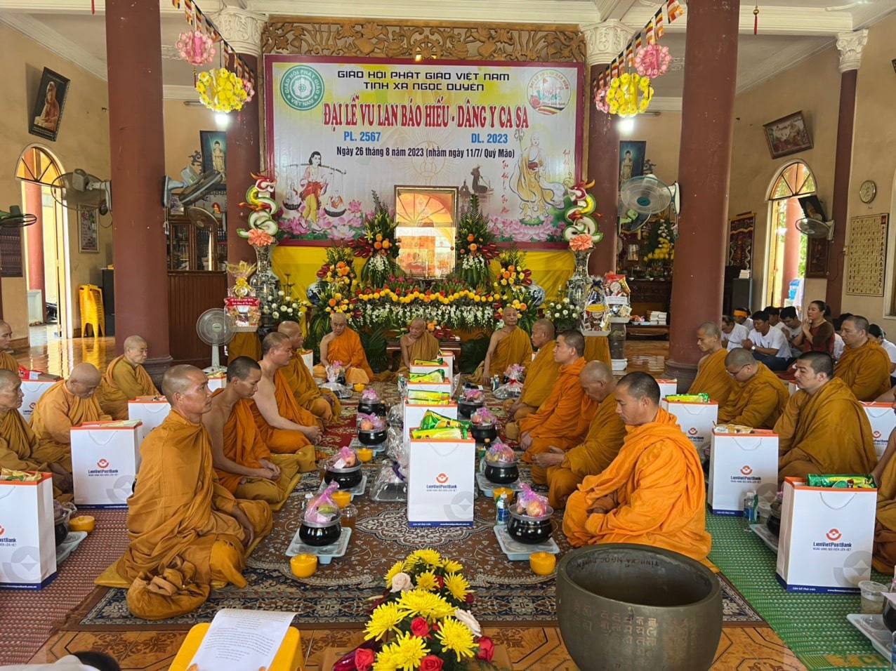 An Nhơn: Lễ dâng y ca sa nhân mùa Hiếu hạnh PL. 2567 tại tịnh xá Ngọc Duyên